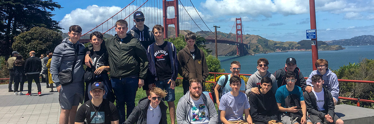 Students Savour the Sunny Californian Sights 